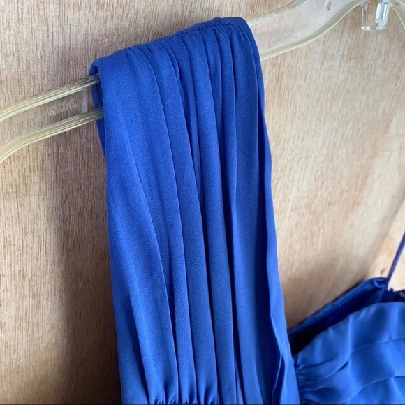 **NEW Express Chiffon One Shoulder Pleated Dress - Picture 6 of 11